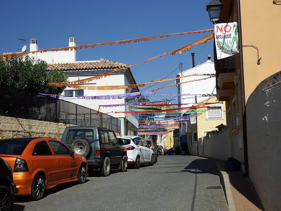 Vista del municipio de Benifato en el Valle de Guadalest